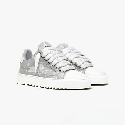 Num Sneakers